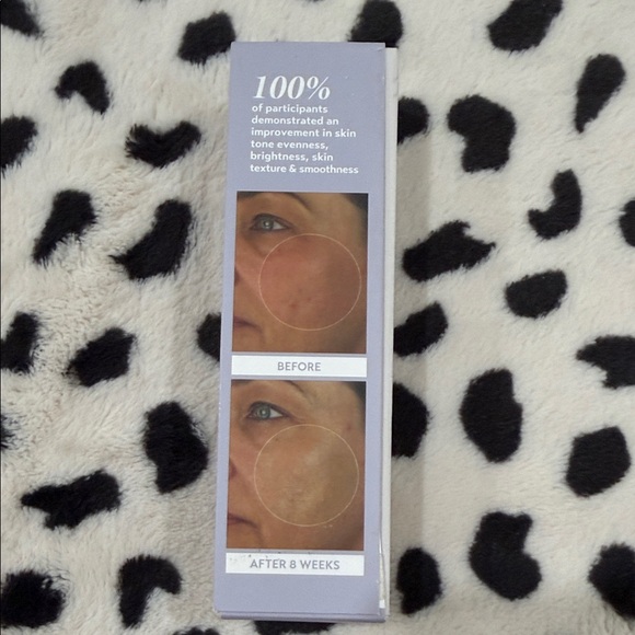 Shani Darden Skincare Retinol Serum - White and Black Packaging - Picture 2 of 2